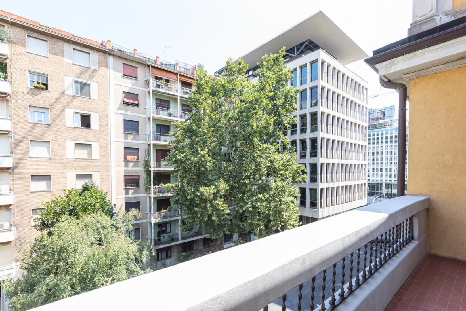 Centrale Suite With Balcony - Top Collection Milánó Kültér fotó